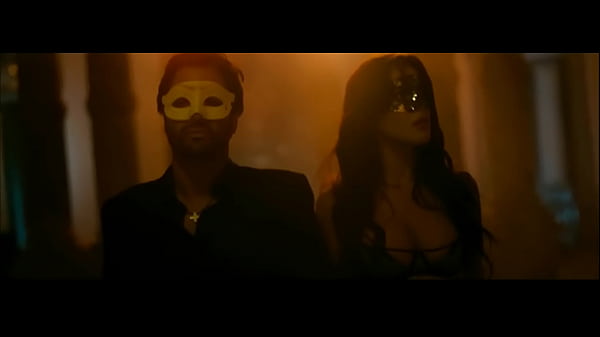 Satisfy PMV – Hot wife’s first time at club